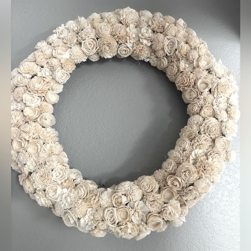 Extra large Sola flowers wreath
